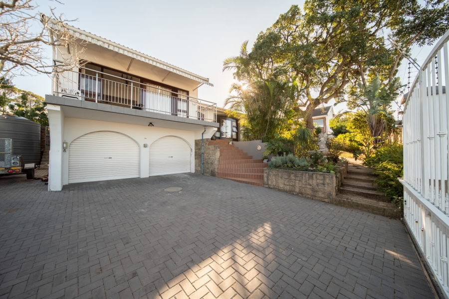 4 Bedroom Property for Sale in Bonza Bay Eastern Cape